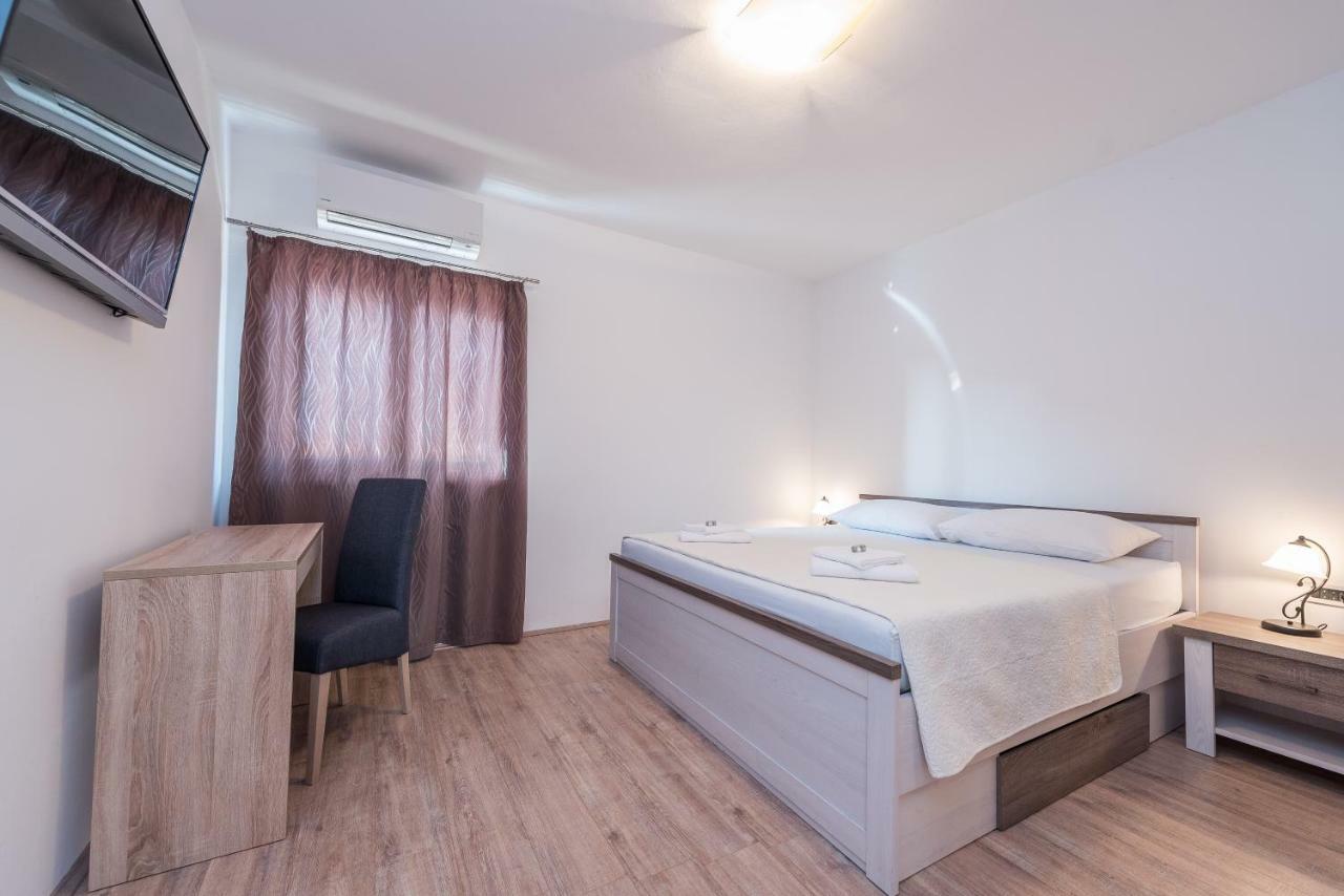 Holiday House Lavanda فرسي المظهر الخارجي الصورة