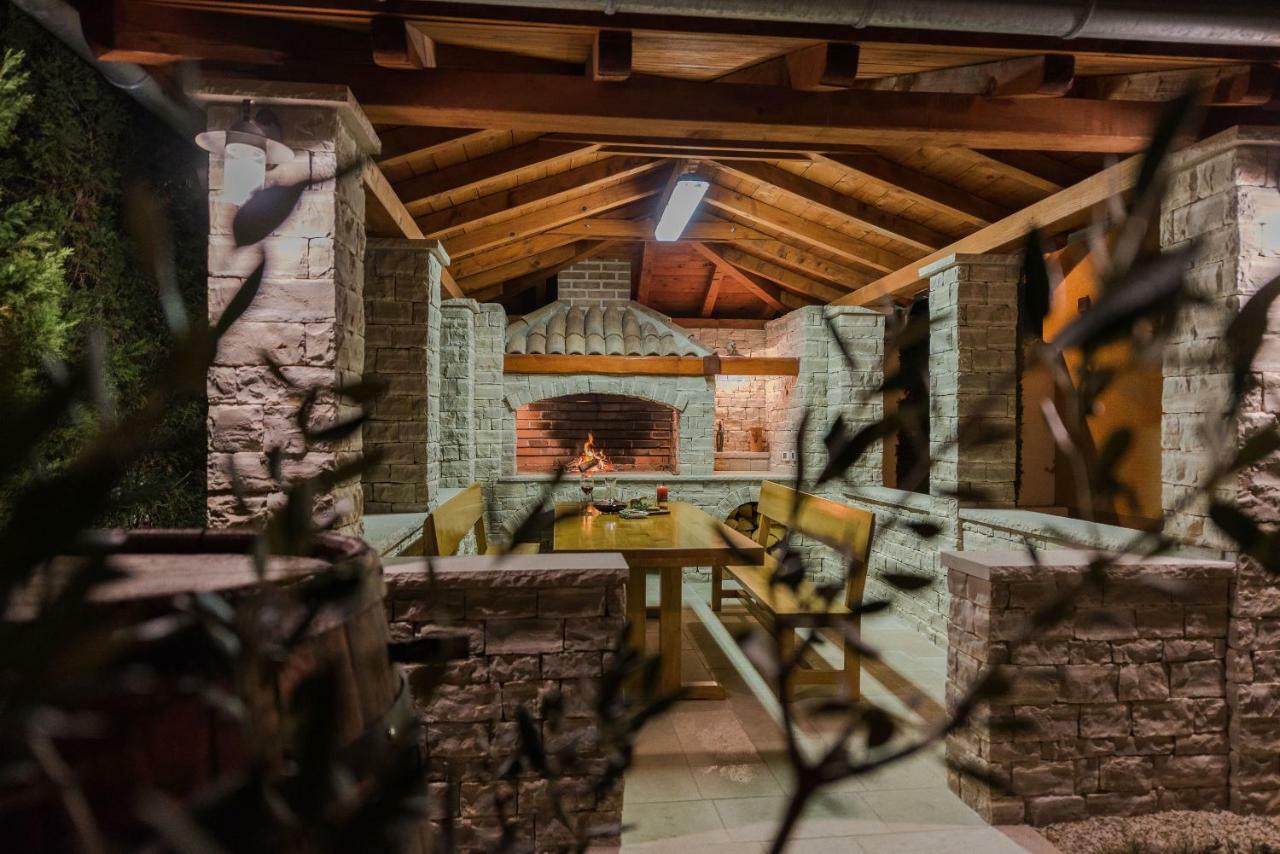 Holiday House Lavanda فرسي المظهر الخارجي الصورة